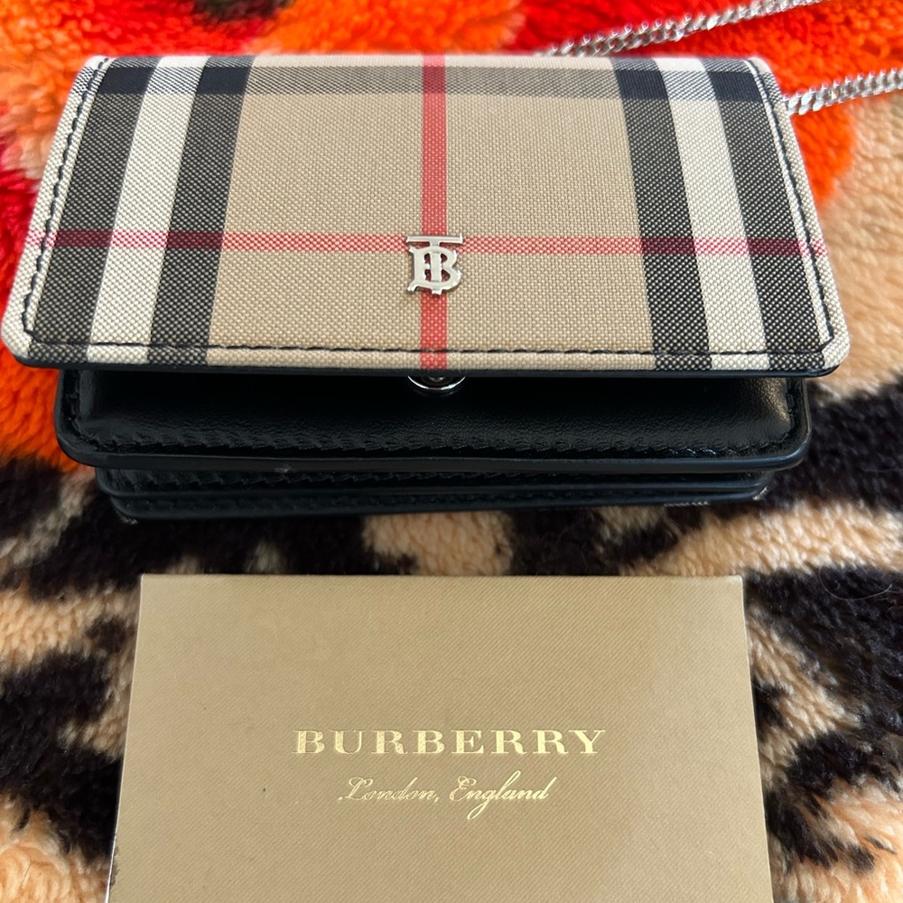 NWT Burberry Card Case w/ Chain